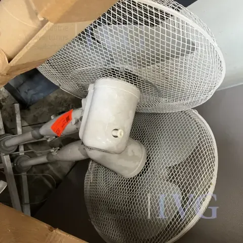 Ventilateur sur pied