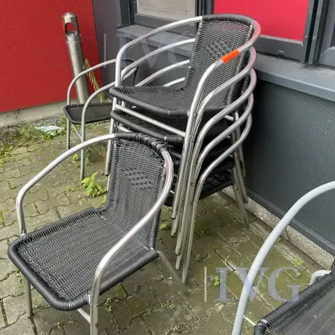 Popelník VA