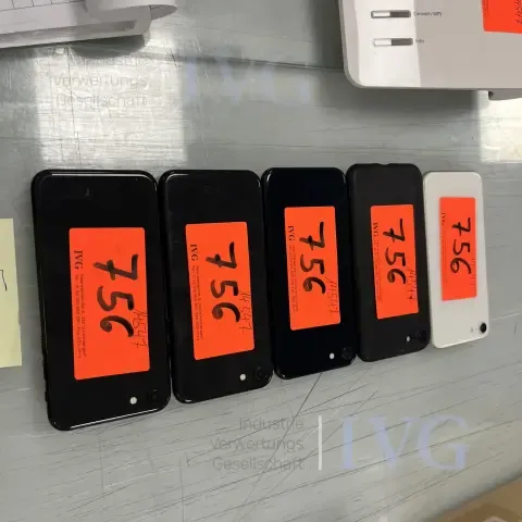 Smartphones APPLE iPhone SE