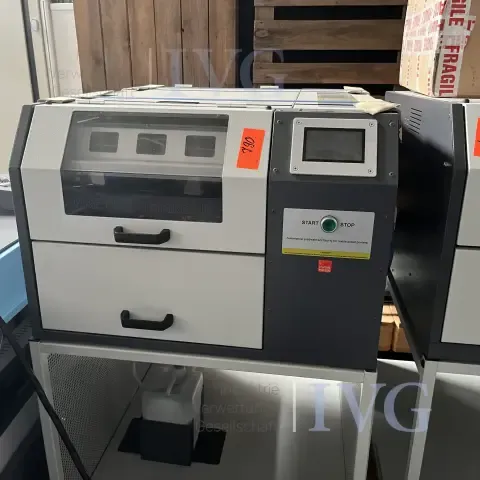 Pretreatment machine for textile printing