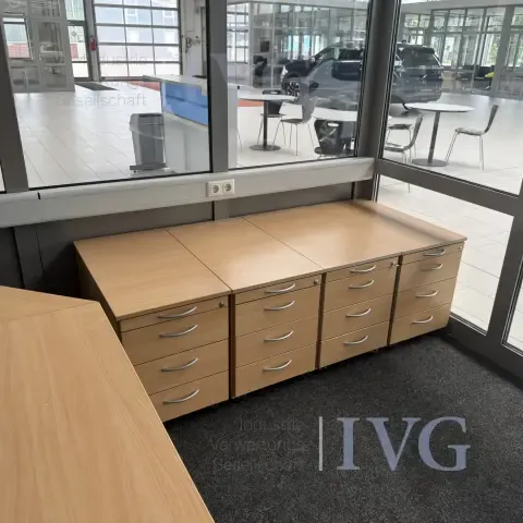 Wyposażenie biurowe