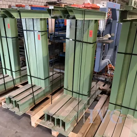 Double-T beam stand