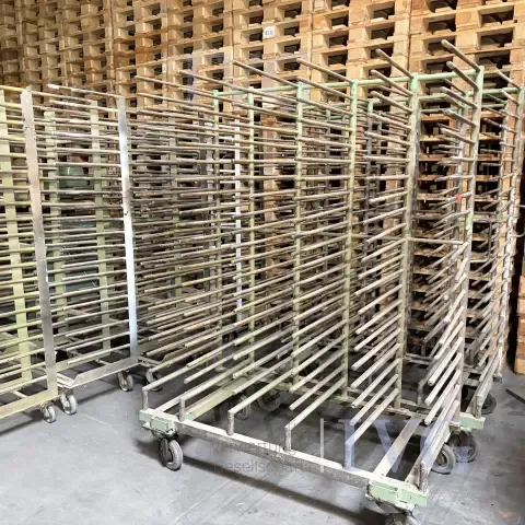 Hurdle trolley