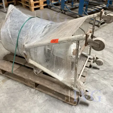 Mixing tank