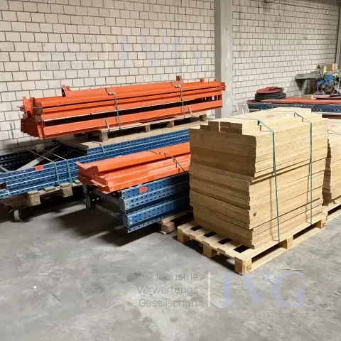 Heavy-duty shelving