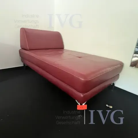 Chaise longue