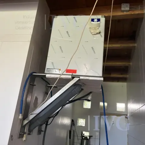 Ice cream machine