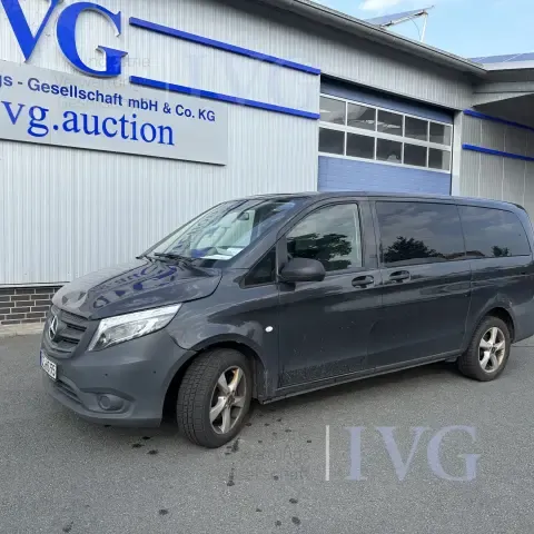 Véhicule polyvalent MERCEDES-BENZ Vito Tourer