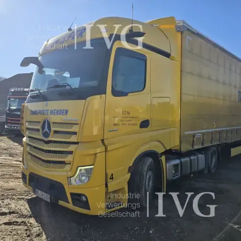 Седельный тягач MERCEDES BENZ Actros 1845