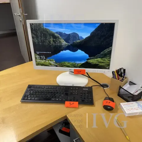 Komputer stacjonarny LENOVO Thinkcentre