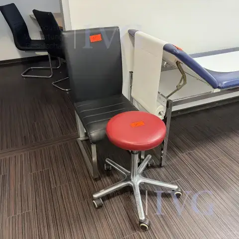 Tabouret roulant