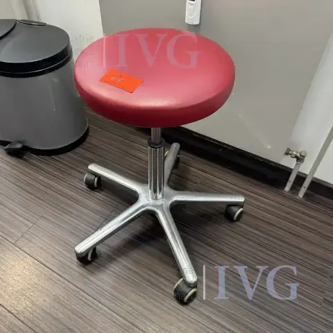 Tabouret roulant