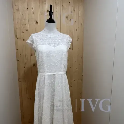 Свадебное платье ELEMENTAR BRAUTKLEIDER Moe