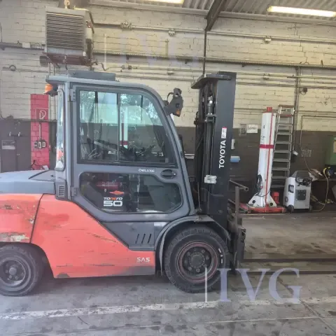 Diesel-Gabelstapler TOYOTA 40-8FD50N Tonero