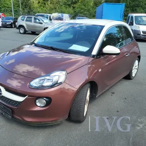 Хэтчбек OPEL Adam
