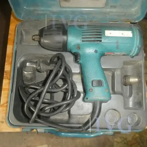 Visseuse à chocs électrique MAKITA 6905H