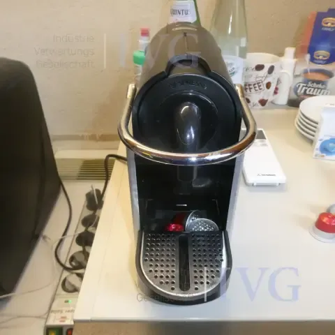 Coffee capsule machine DELONGHI Nespresso