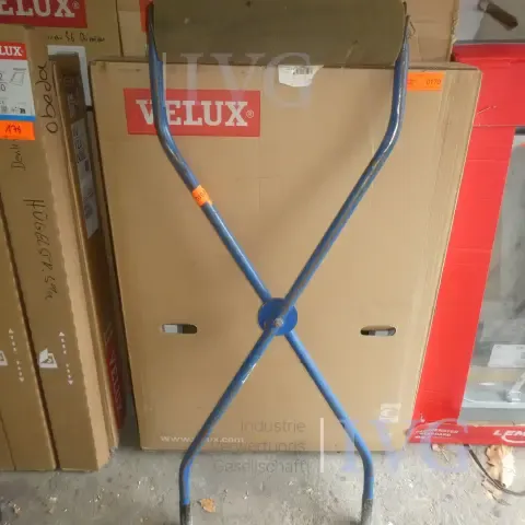 Manual water vacuum (Schlurf)