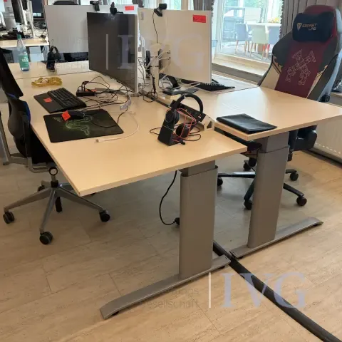 Équipement de bureau
