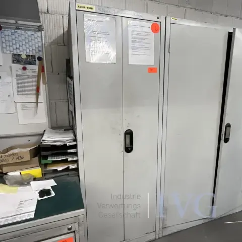 Armoire en acier