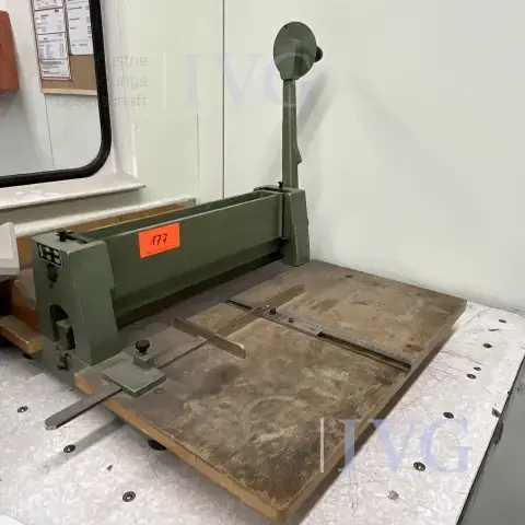 Machine à rainurer les poutres EX