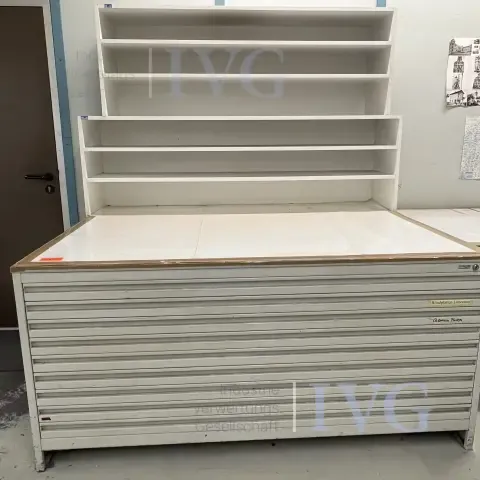 Armoire à tiroirs en acier