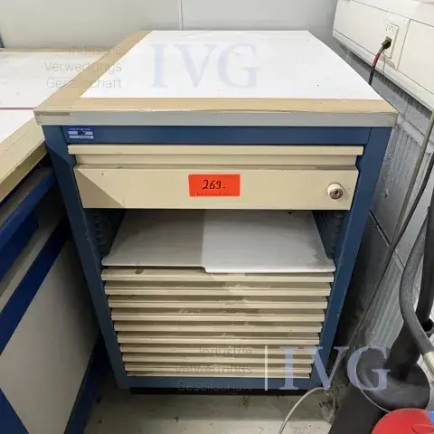 Armoire à tiroirs en acier