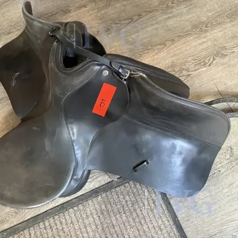 Reitsattel ALBION Platinum