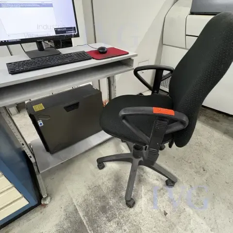 Mobilní PC stůl