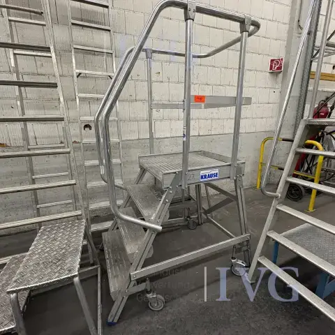 Échelle plateforme en aluminium KRAUSE