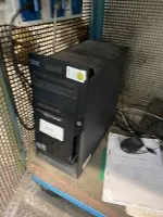 1 PC IBM (bez dysku twardego) z monitorem TFT panoramiczny HP, 22 cale