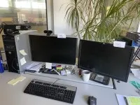 3 PC (ohne Festplatte) mit 2 Widescreen-TFT-Monitoren