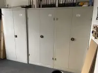 3 metalen archiefkasten
