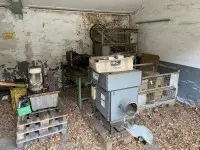 1 lot de machines et pièces de machines mises au rebut