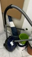 1 vacuum cleaner Bosch