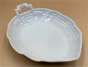 1 coupe feuille en porcelaine KPM Berlin - hauteur 6 cm