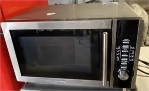 1 kuchenka mikrofalowa Hanseatic