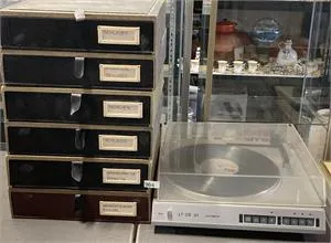 1 record player and records