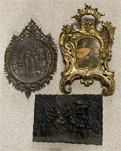 2 wall reliefs and 1 picture frame in baroque style