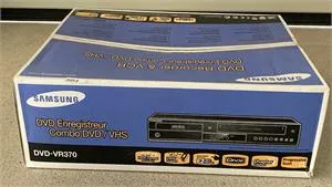 1 DVD a VHS rekordér - Samsung DVD-VR370 - OVP