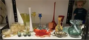1 compartment of colored glass