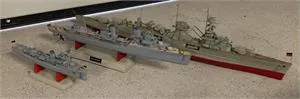 3 военных корабля