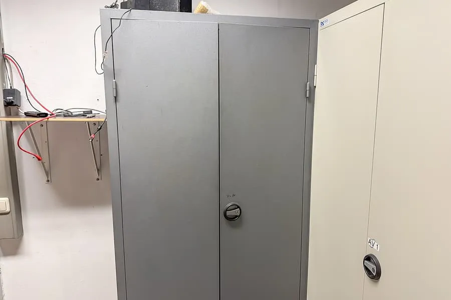 Metal storage cabinet