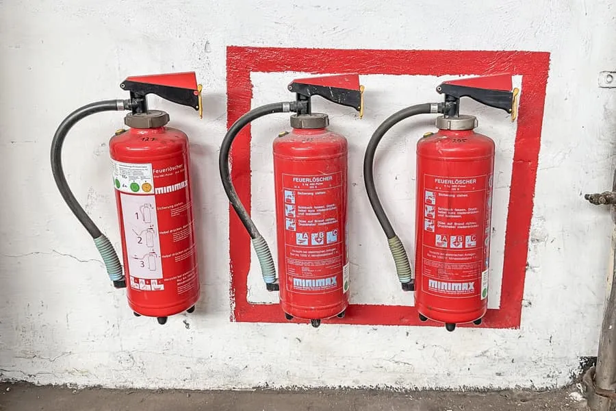 3 fire extinguishers 6 kg ABC powder