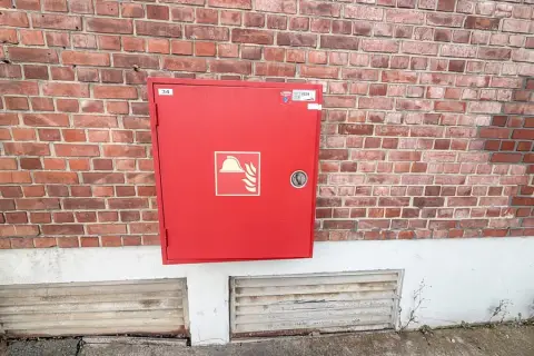 Kast met brandslang