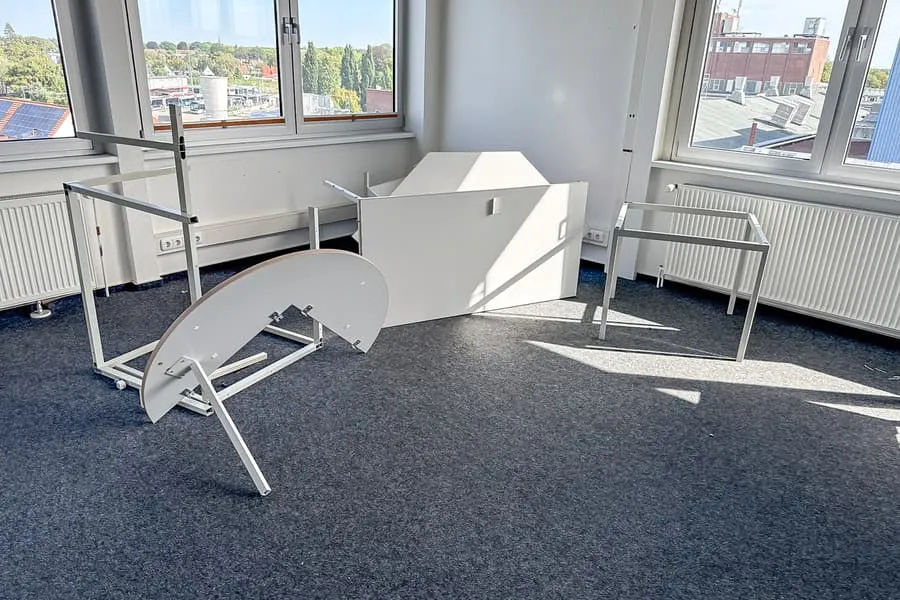 Posten Schreibtischkomponenten