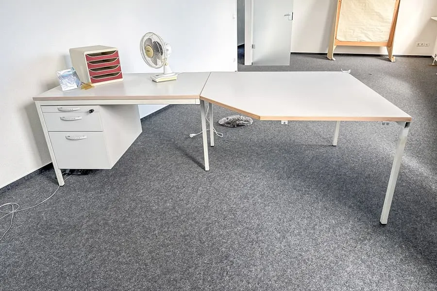 Bureau, L-vormig