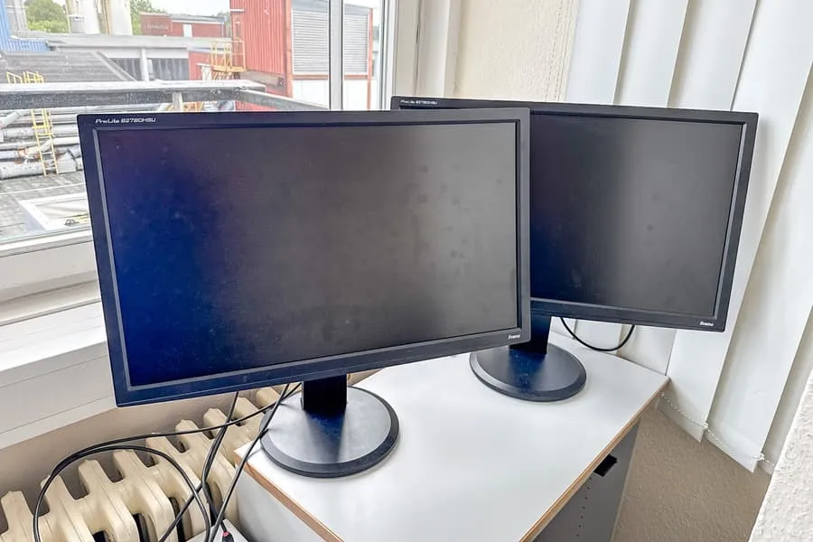 2 Monitore Iiyama ProLite B2780HSU, je 27"