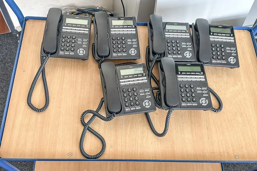 6 Nec DT900 system telephones