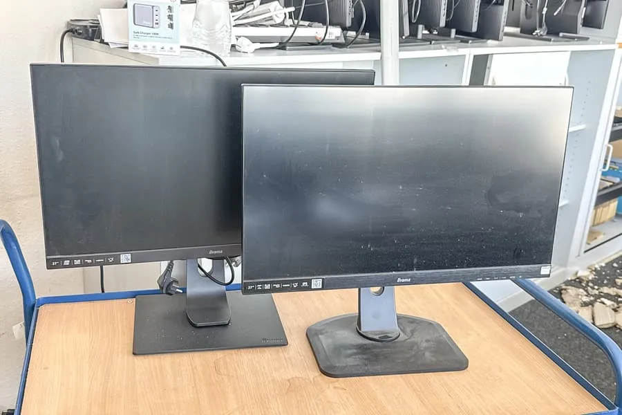 2 monitory Iiyama ProLite XUB2792QSU, każdy 27"